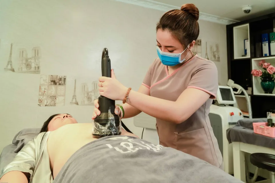 Sản phẩm chăm sóc da thiết yếu